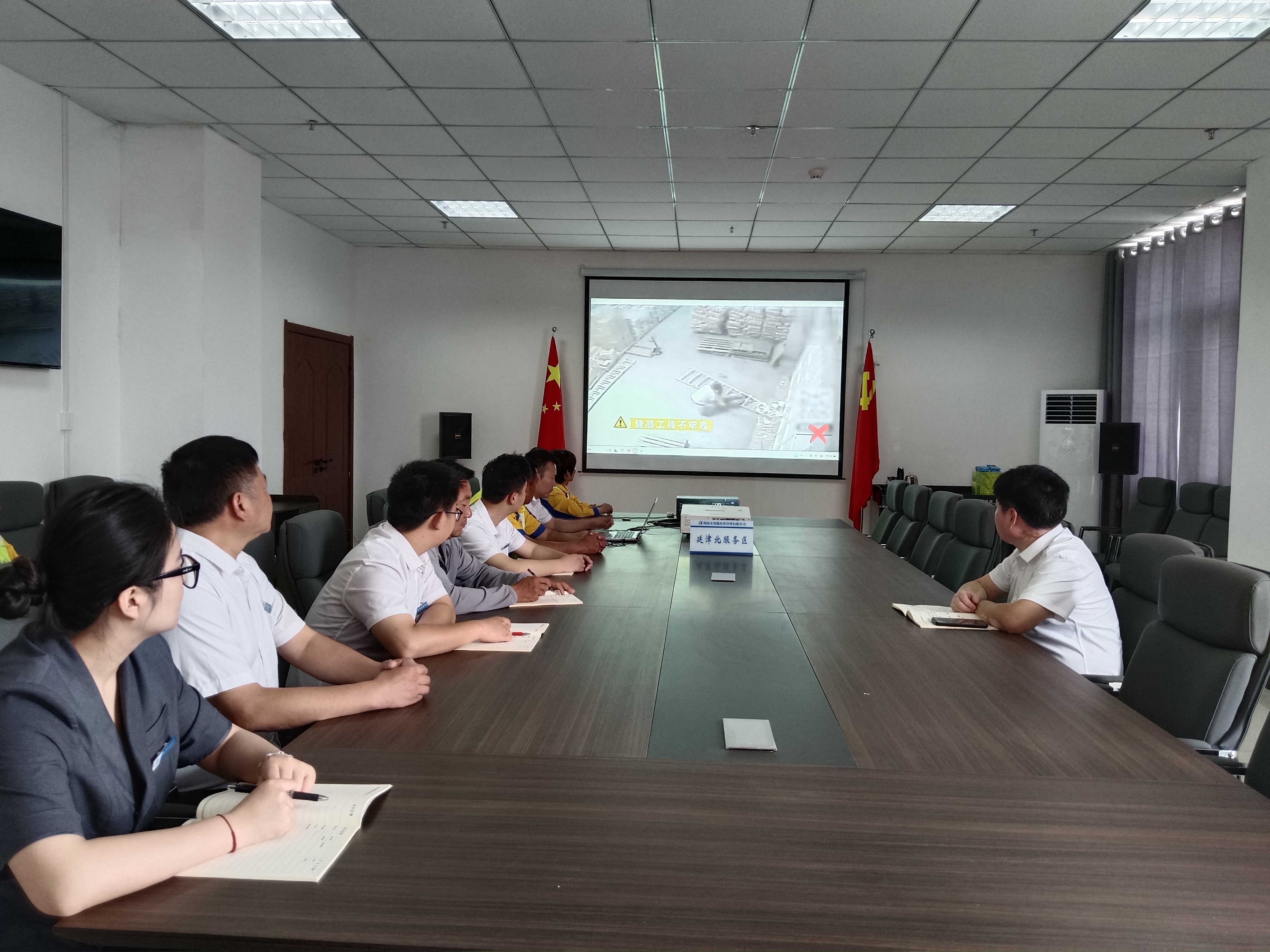 延津北服務(wù)區(qū).jpg 延津北服務(wù)區(qū).jpg