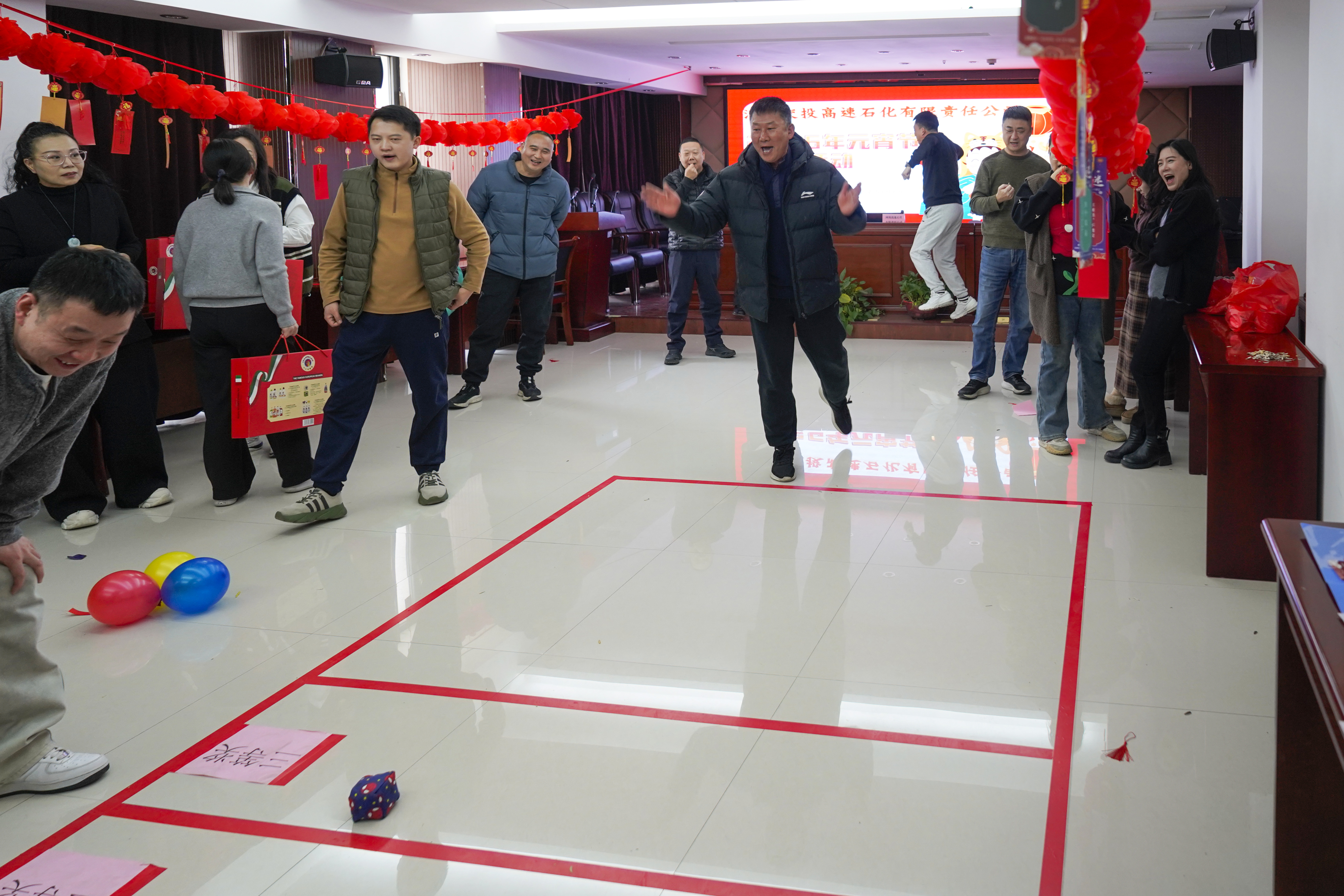 高速石化.jpg 高速石化.jpg